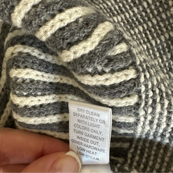 St. John Gray Wool Blend Striped Knit Button Up Cardigan Size M - Picture 15 of 16